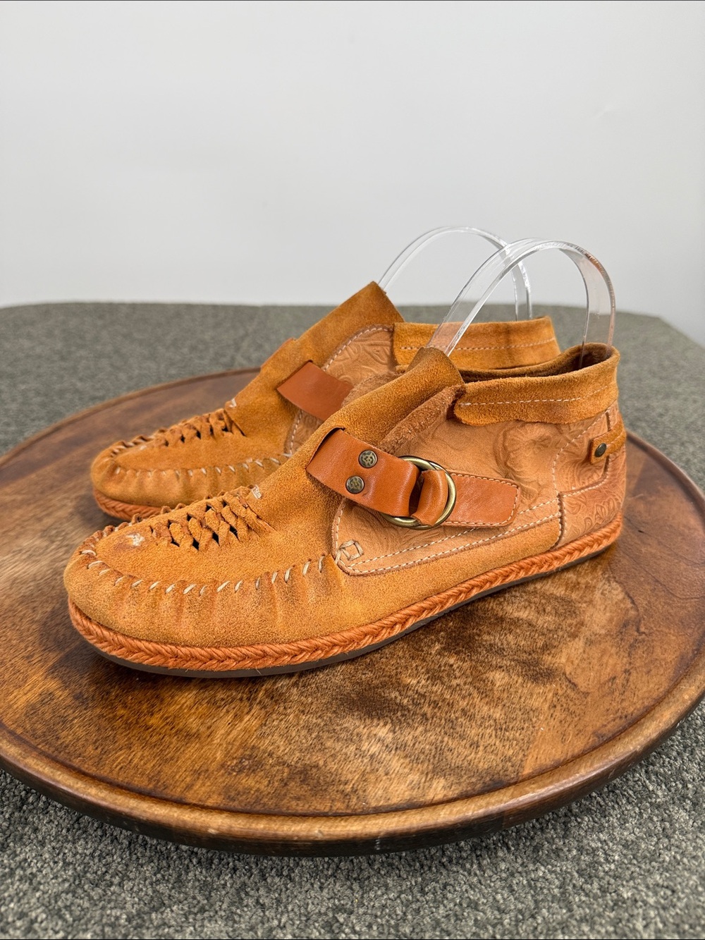 OTBT Shoes Wm 7.5 M Del City Tan Tooled Leather Moccasin Booties Buckle